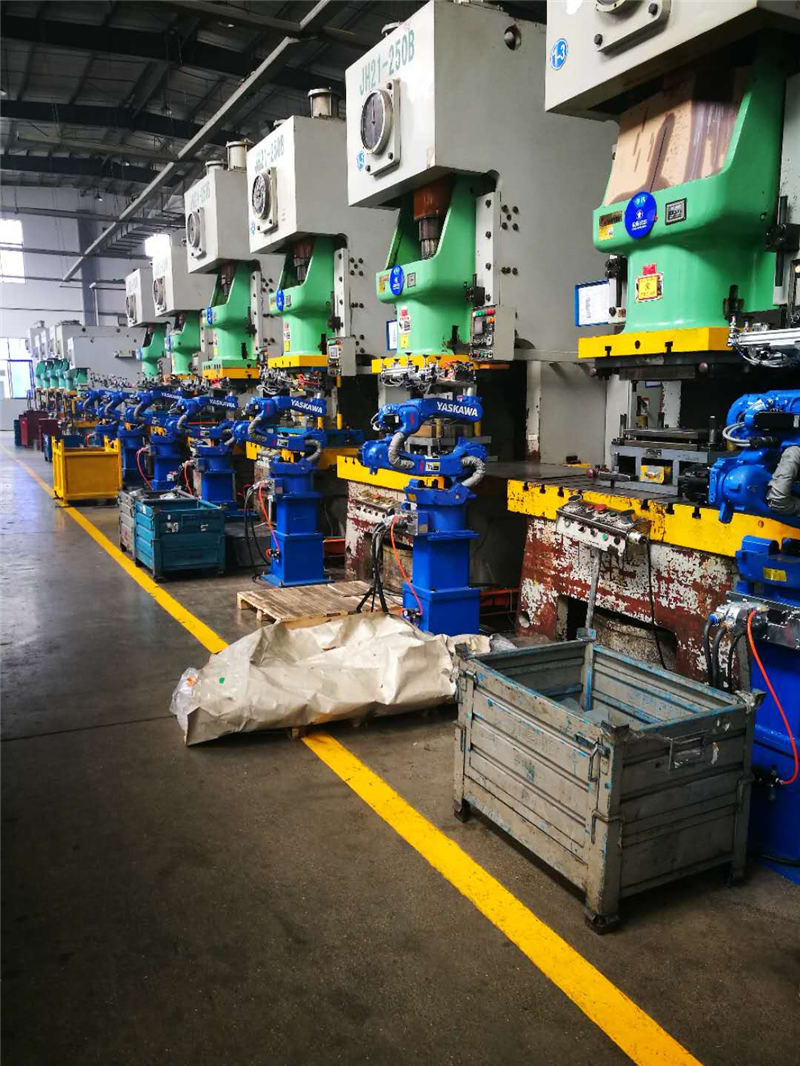 冲压流水线自动上下料